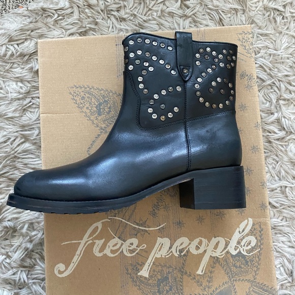 NWT Free People Black Studded Leather Boots - Picture 1 of 11